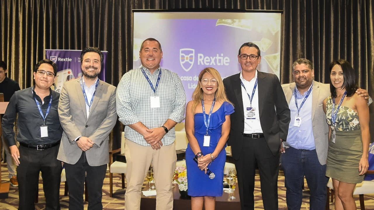 Ejecutivos analizaron la situación económica del Perú en el último evento de Rextie